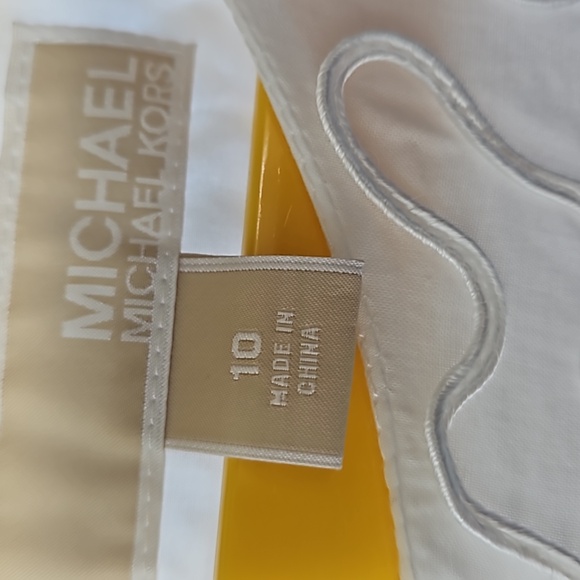 MICHAEL KORS DRESS WITH SWIRL EMBROIDERY . 100% COTTON EMPIRE WAIST IN SIZE 10 - Picture 3 of 4